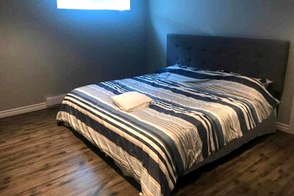 Photo of Bedroom in Pointe-Calumet