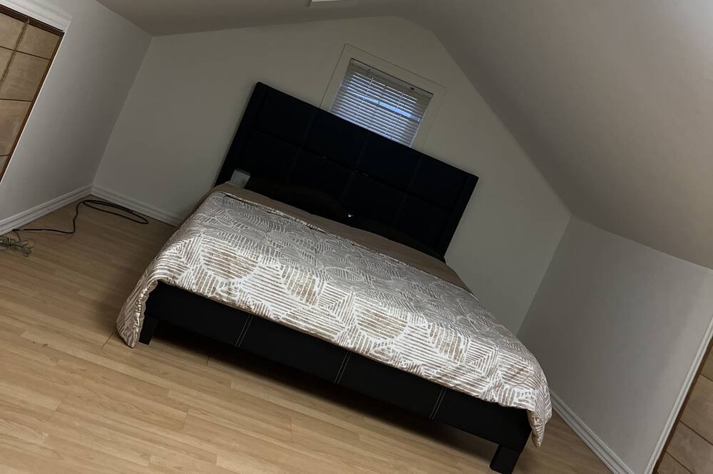 Photo of Bedroom in Niagara Falls