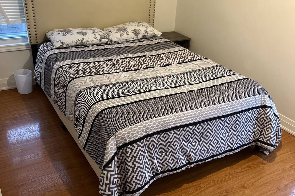 Photo of Bedroom in Niagara Falls