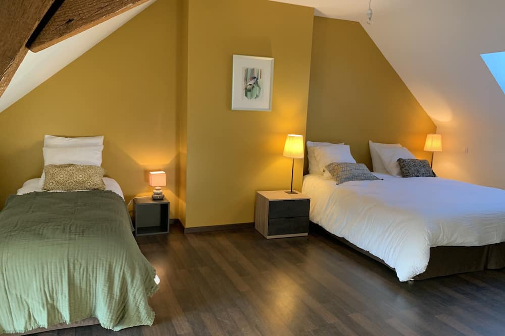Photo of Bedroom in Rosey