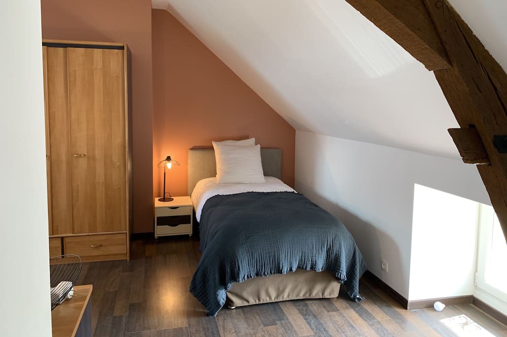 Photo of Bedroom in Rosey