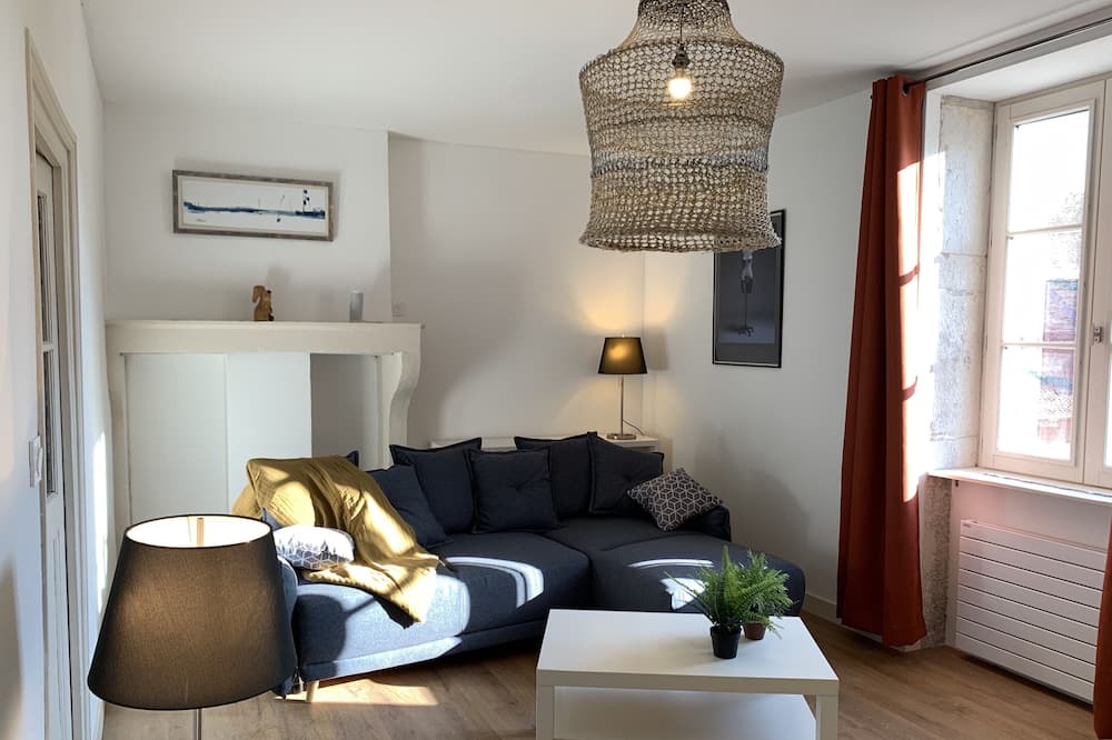 Photo of Livingroom in Rosey