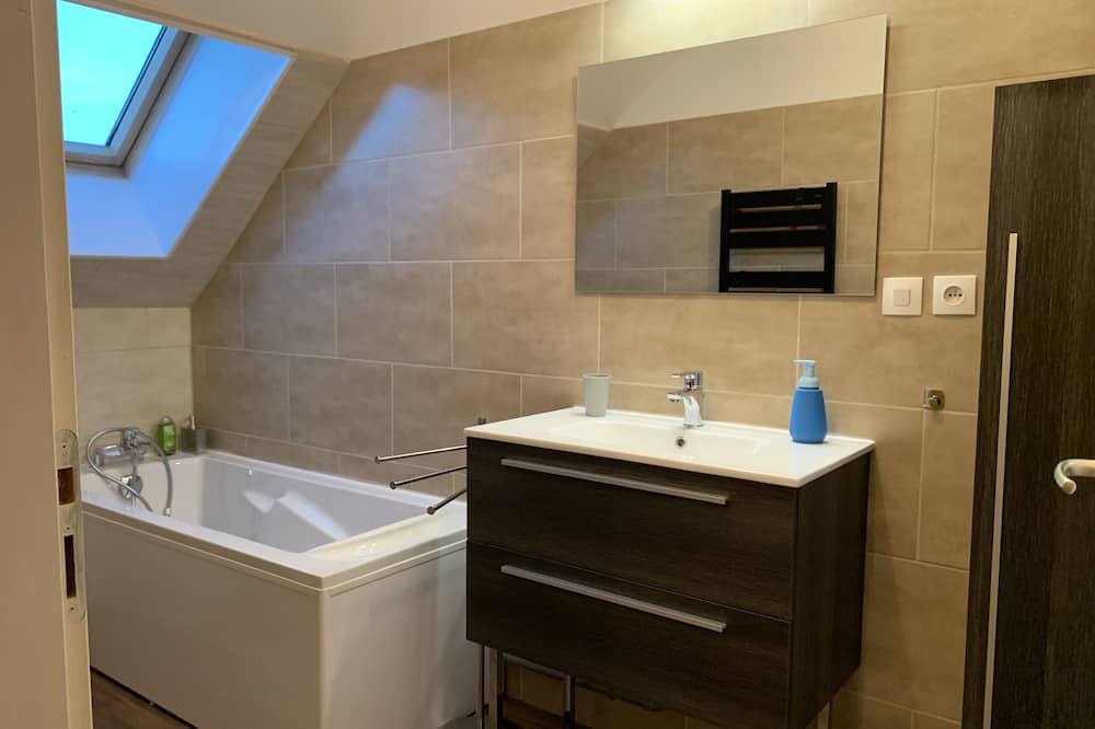 Photo of Bathroom in Rosey