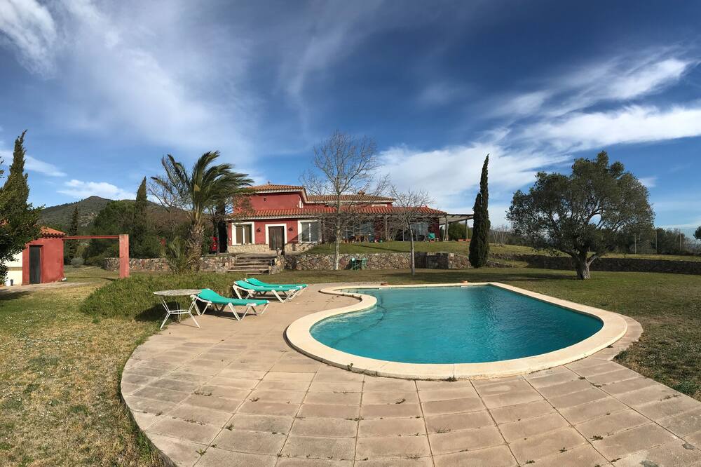 Photo of Outdoor in Vilanova d'Escornalbou
