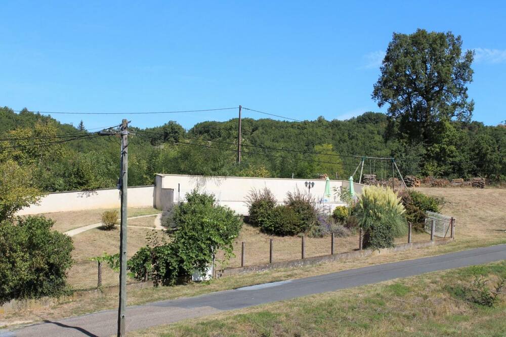 Photo of Others in Borreze