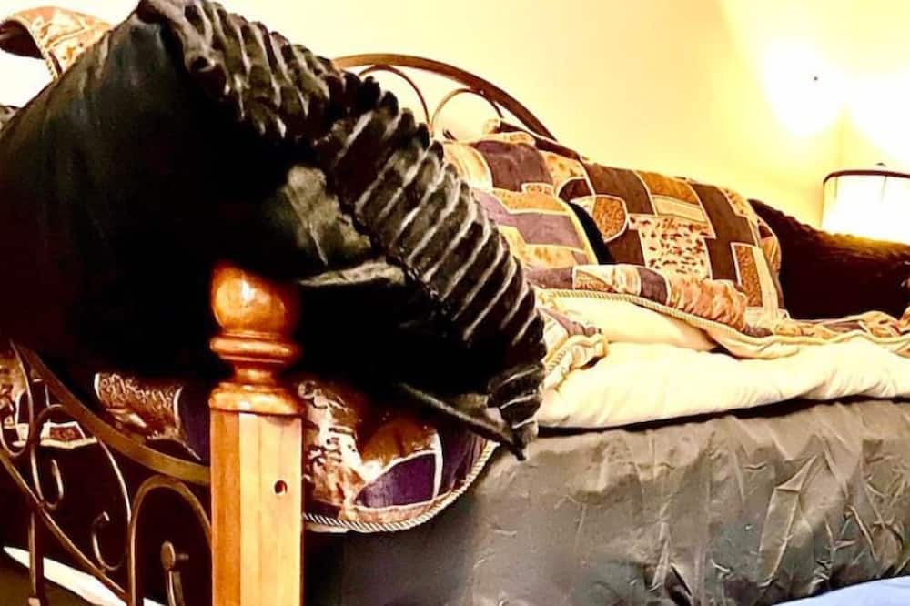 Photo of Bedroom in Universal City