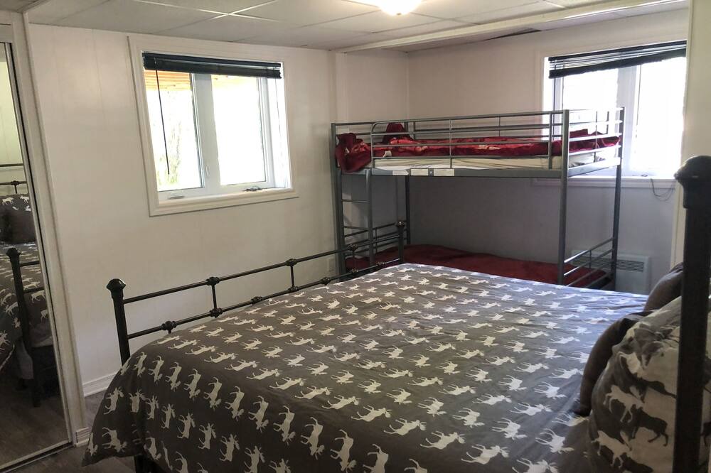 Photo of Bedroom in Cheneville