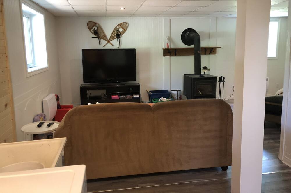 Photo of Livingroom in Cheneville
