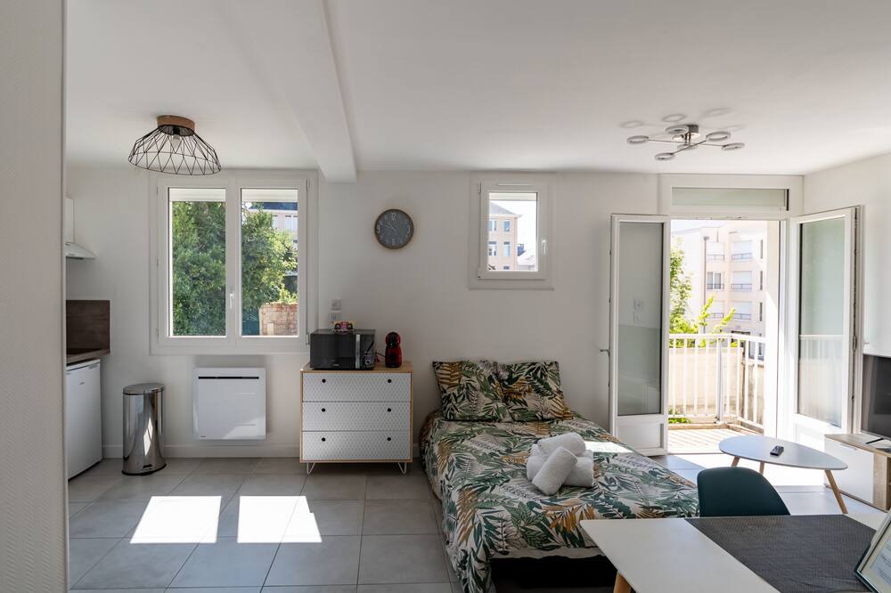 Photo of Others in Bollee