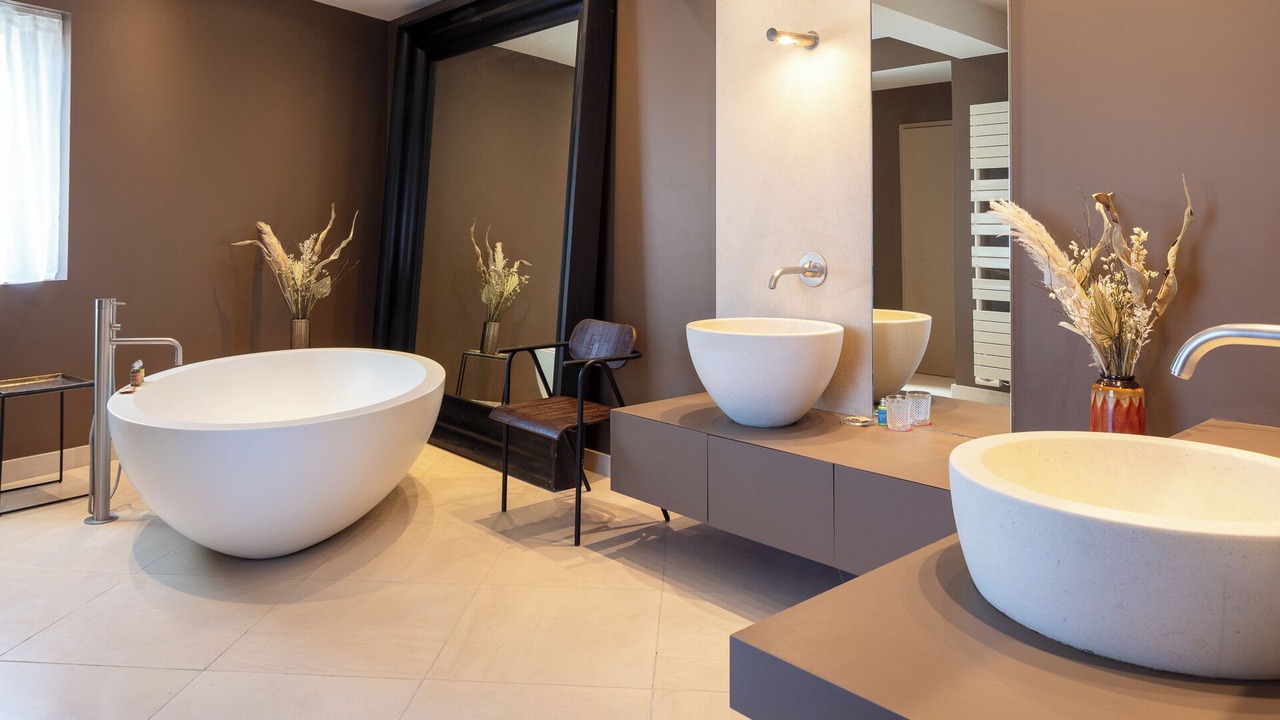 Photo of Bathroom in Nimes City Centre