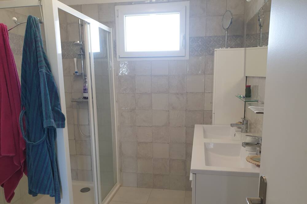 Photo of Bathroom in Magalas
