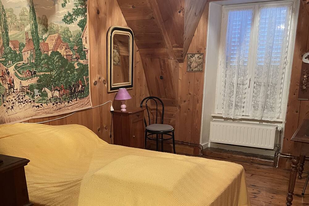 Photo of Bedroom in Sainte-Anastasie