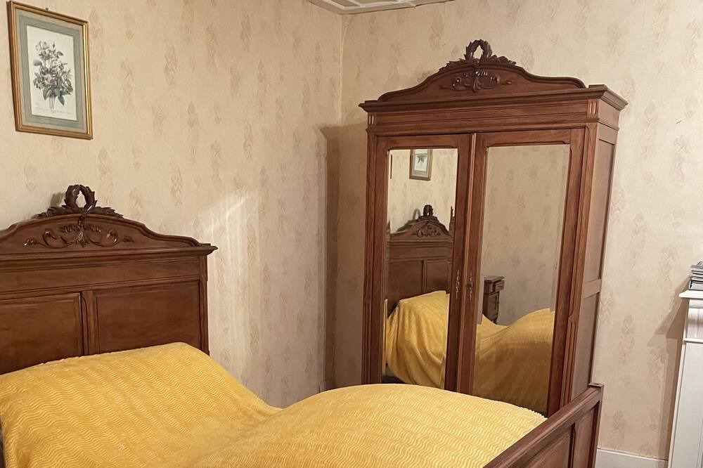 Photo of Bedroom in Sainte-Anastasie