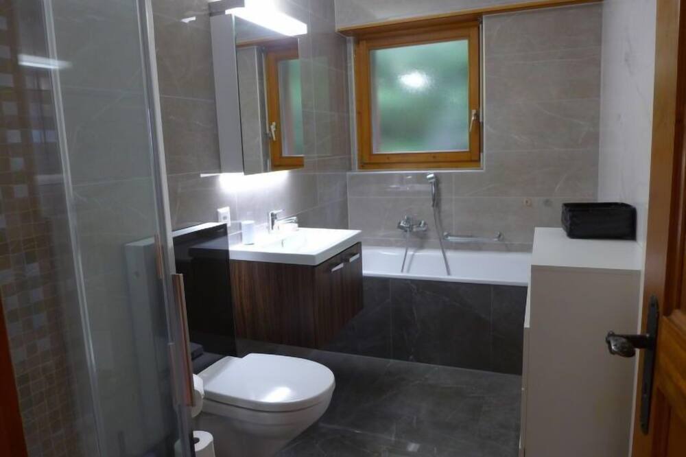 Photo of Bathroom in Champex-Lac