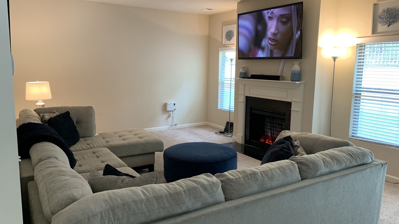 Photo of Livingroom in Hampton