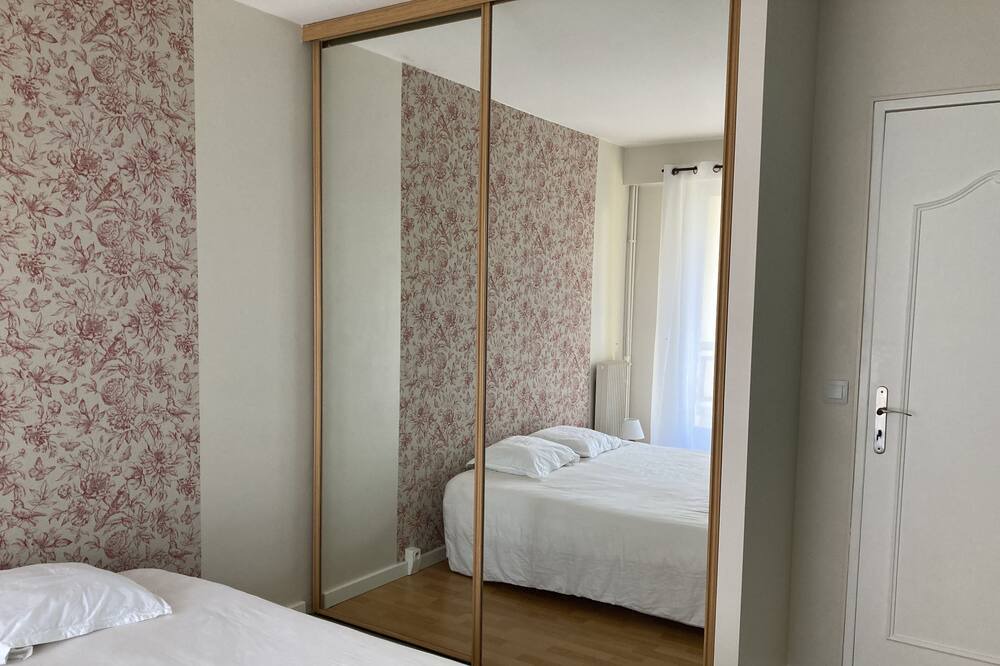 Photo of Bedroom in Chatou