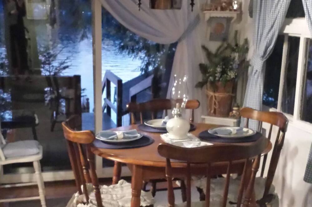 Photo of Livingroom in Forestport