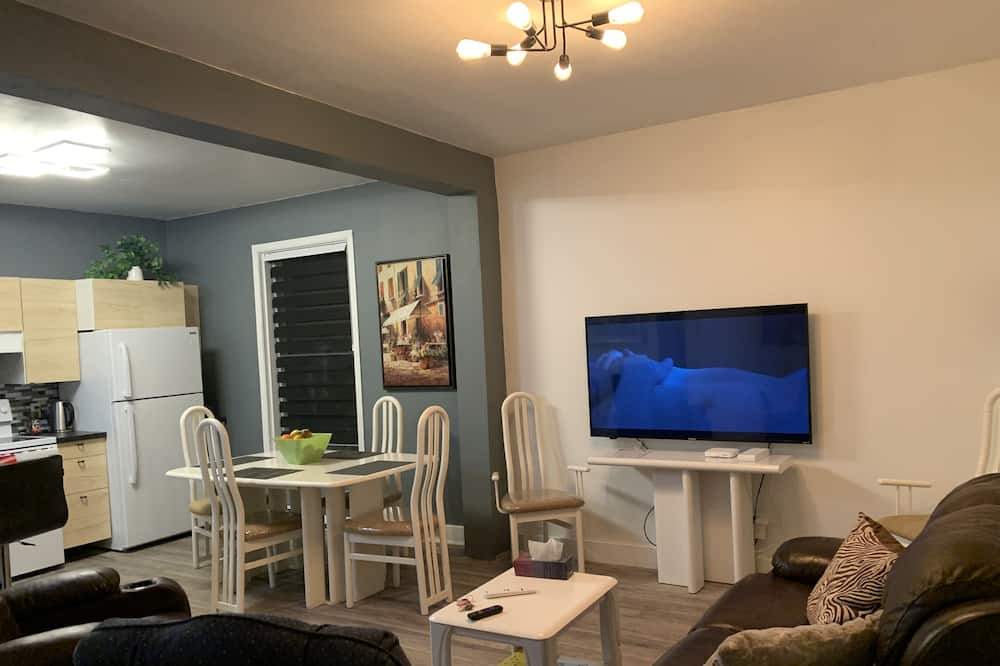 Photo of Livingroom in Saint Hyacinthe