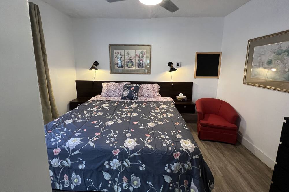 Photo of Bedroom in Saint Hyacinthe