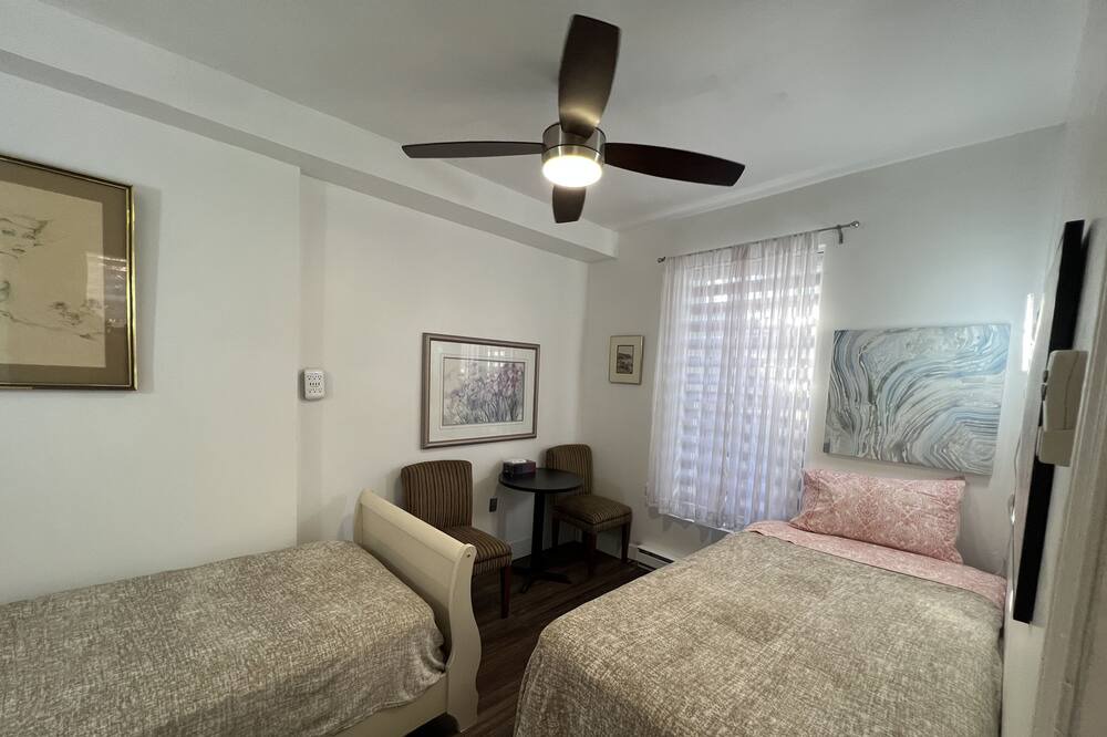 Photo of Bedroom in Saint Hyacinthe