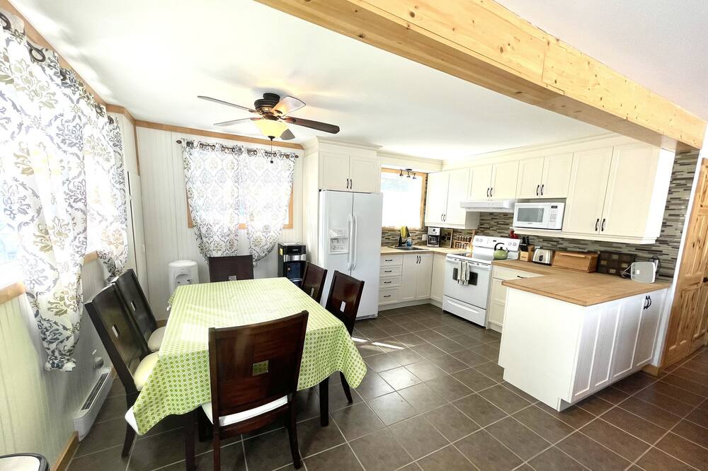 Photo of Kitchen in Val-des-Monts
