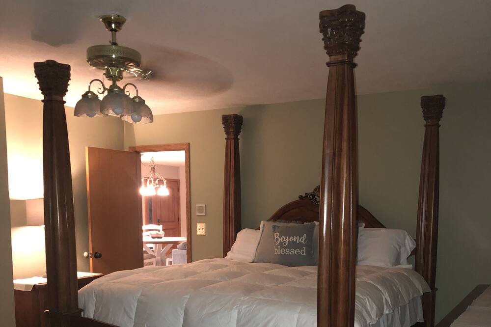 Photo of Bedroom in Mountain Home