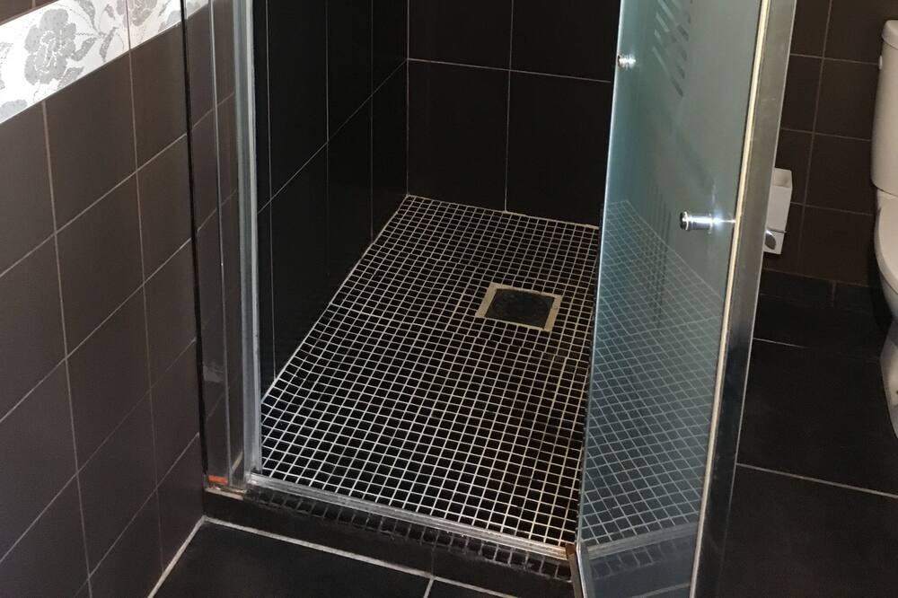 Photo of Bathroom in Quartier Pasteur