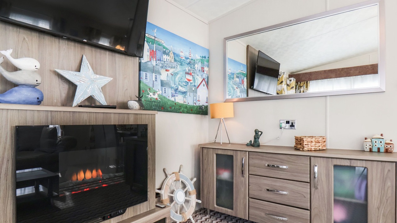 Photo of Others in Cayton Bay