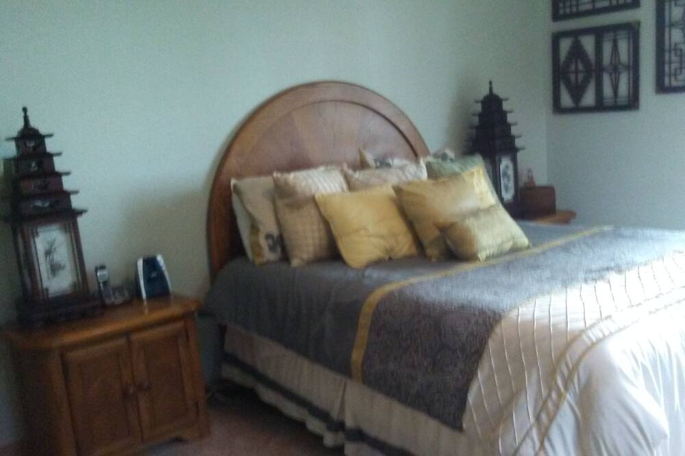 Photo of Bedroom in Centennial Hills