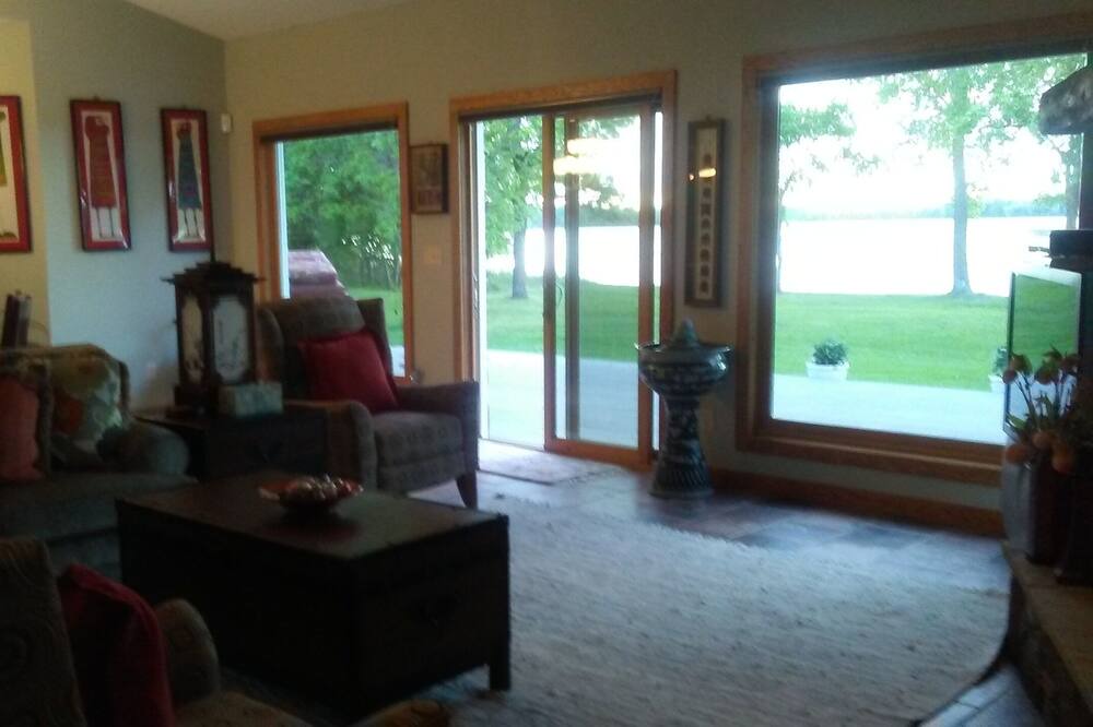 Photo of Livingroom in Centennial Hills