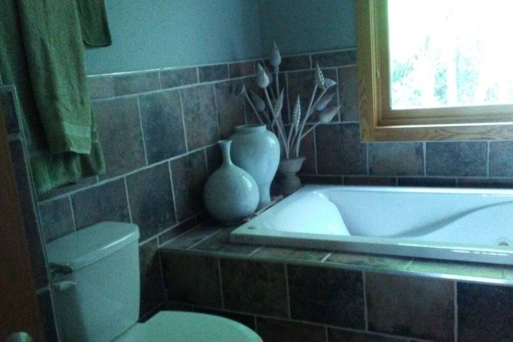 Photo of Bathroom in Centennial Hills