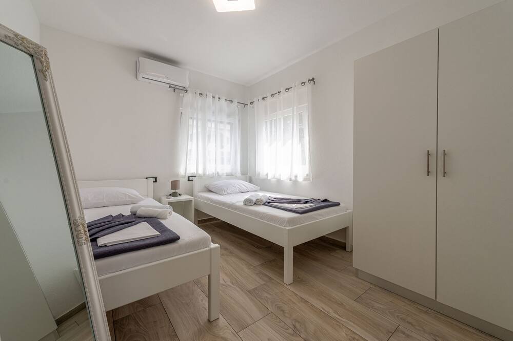 Photo of Bedroom in Karlobag