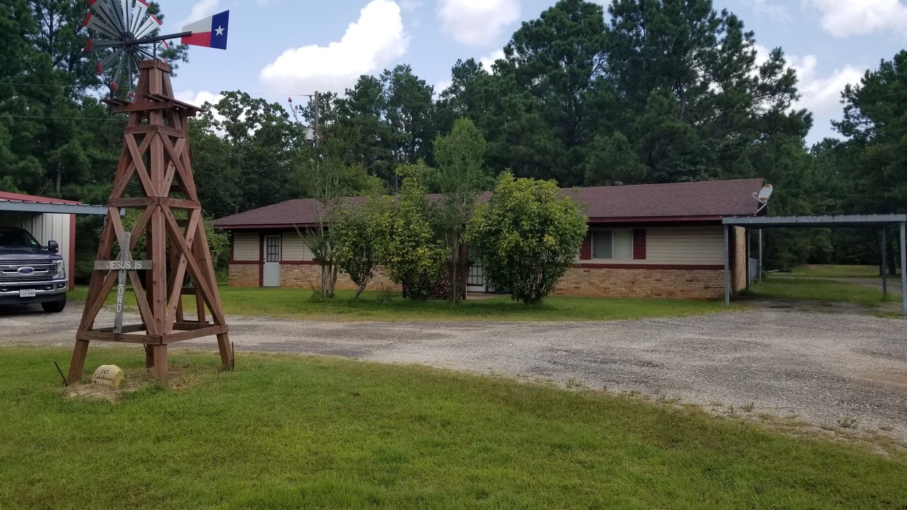 Photo of Outdoor in Zavalla