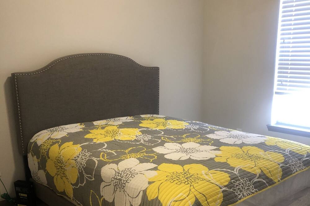 Photo of Bedroom in South Main