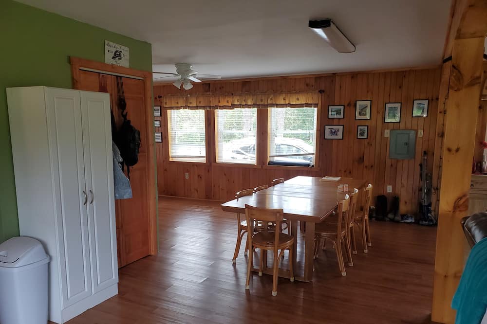 Photo of Livingroom in South Rutland