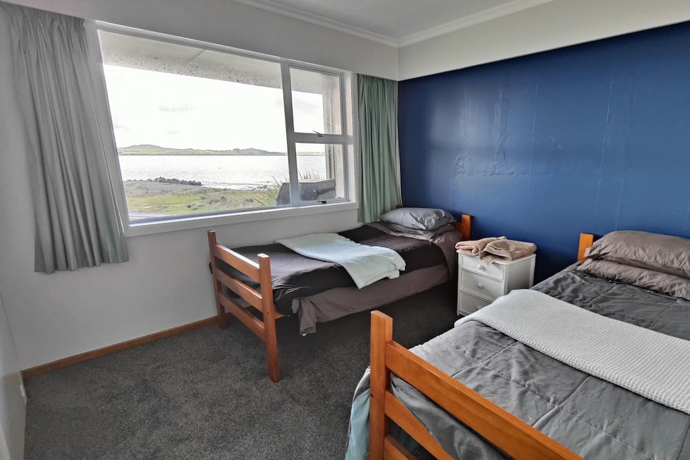 Photo of Bedroom in Colac Bay