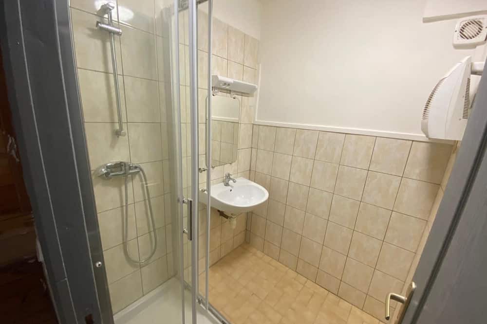 Photo of Bathroom in Baixas