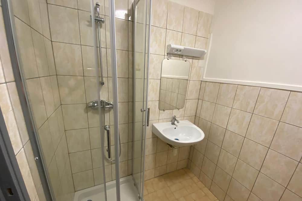 Photo of Bathroom in Baixas