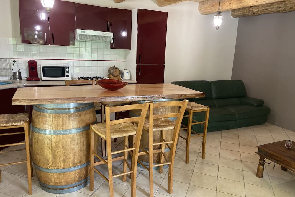 Photo of Kitchen in Miremont