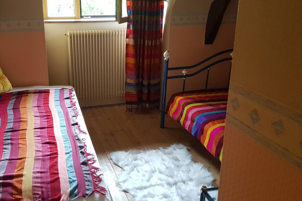 Photo of Bedroom in Brouains