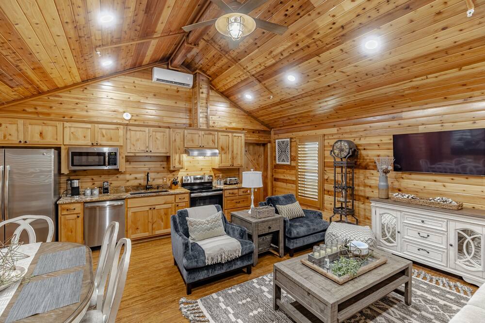 Photo of Livingroom in Lavon