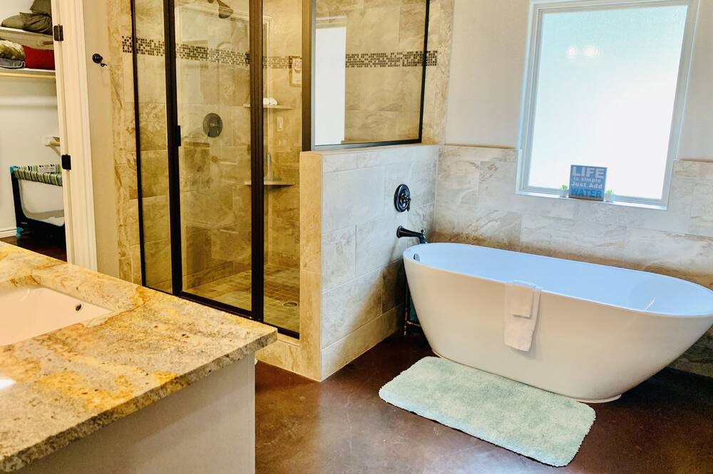Photo of Bathroom in Bastrop