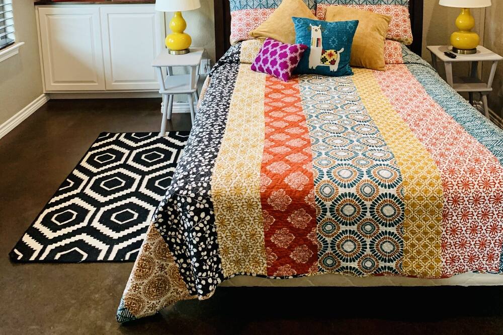 Photo of Bedroom in Bastrop