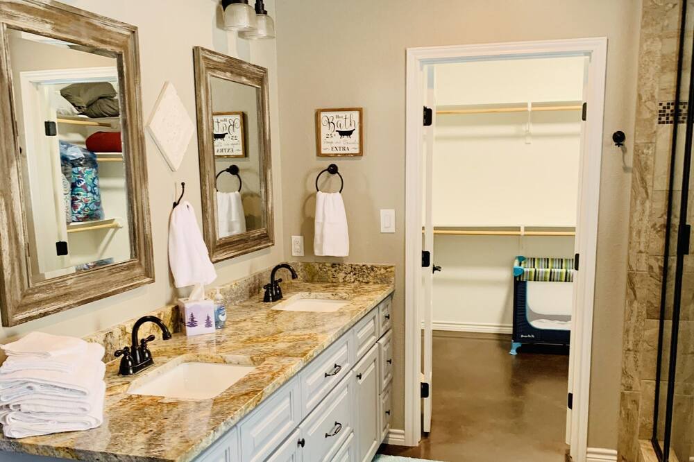 Photo of Bathroom in Bastrop