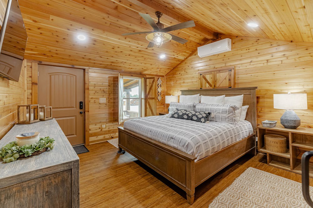 Photo of Bedroom in Lavon