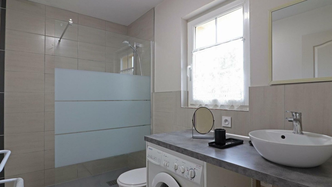 Photo of Bathroom in Saint-Mars-d'Egrenne