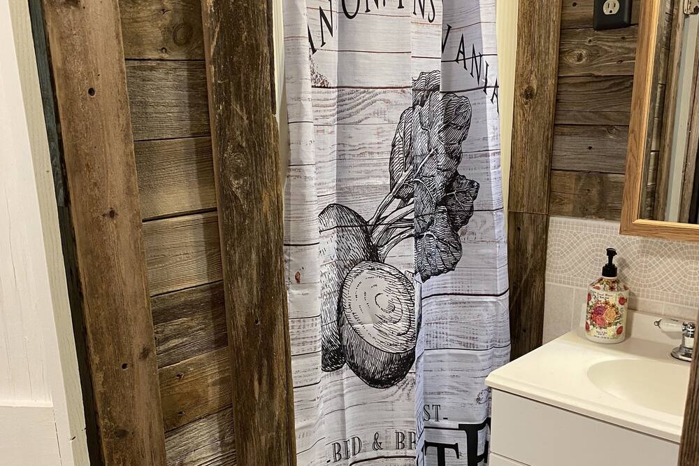 Photo of Bathroom in Oakhurst