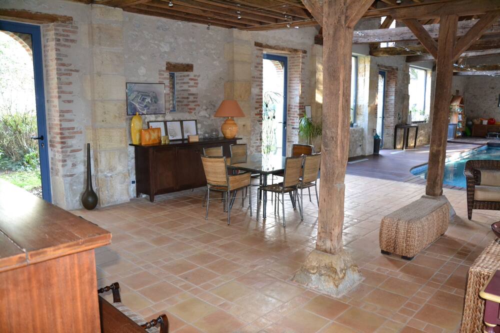 Photo of Livingroom in Foecy