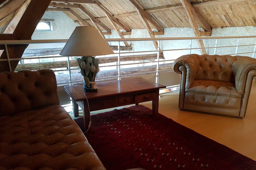 Photo of Livingroom in Foecy