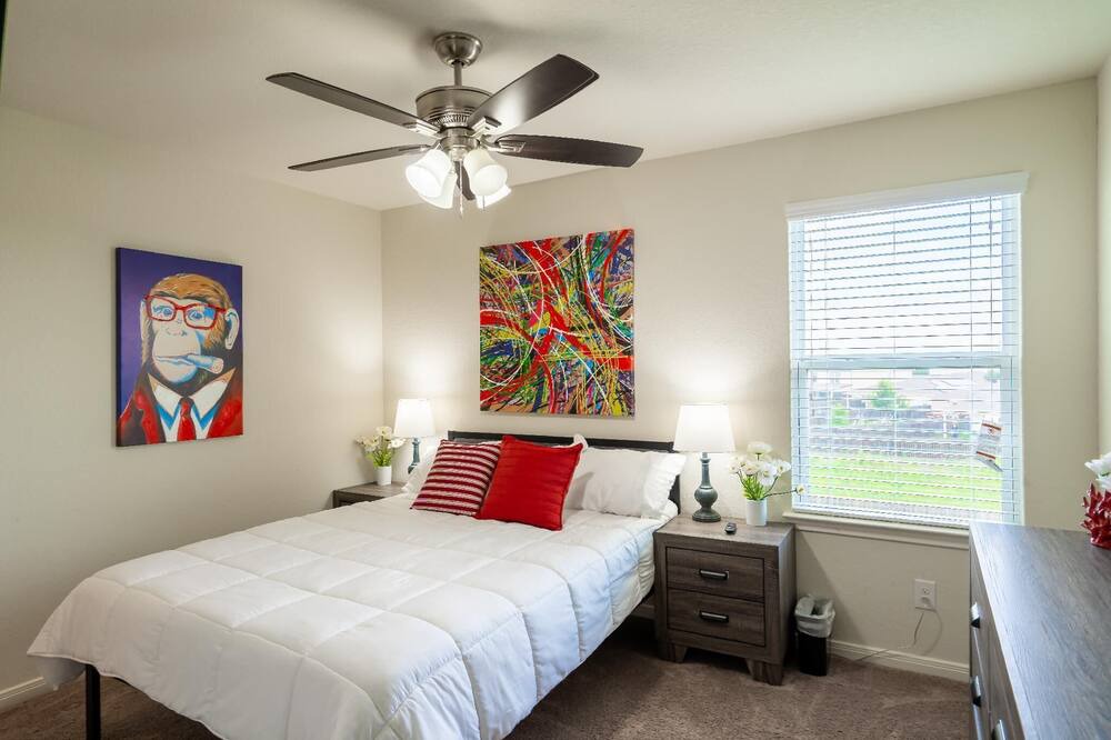 Photo of Bedroom in Medina Valley